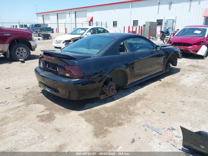 2000 Ford Mustang VIN: 1FAFP4045YF158462 Lot: 39703151
