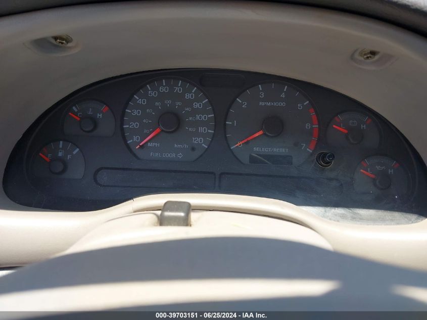 2000 Ford Mustang VIN: 1FAFP4045YF158462 Lot: 39703151