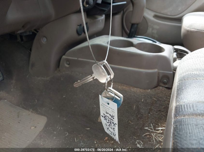 2001 Toyota Tacoma Prerunner VIN: 5TENM92N21Z747205 Lot: 39703175