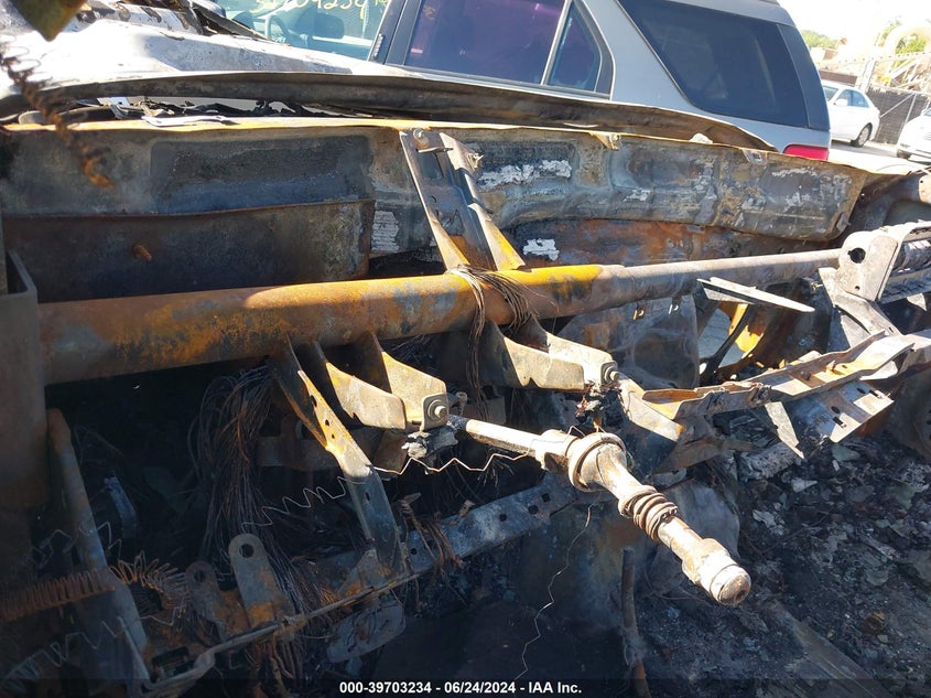 2003 Ford F-250 VIN: 1FTNF21LX3EB86016 Lot: 39703234