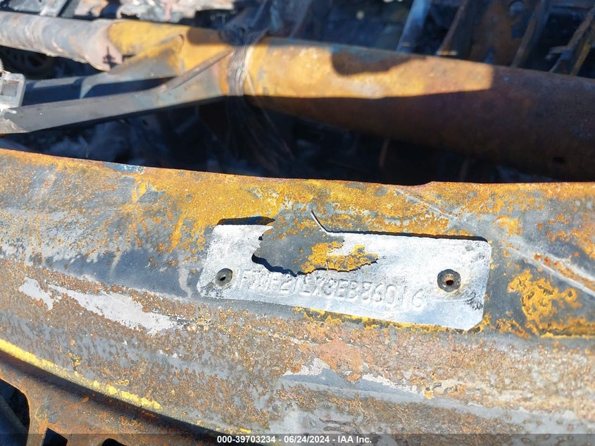 2003 Ford F-250 VIN: 1FTNF21LX3EB86016 Lot: 39703234