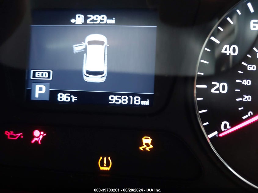 2019 Kia Sorento 2.4L L VIN: 5XYPG4A39KG528529 Lot: 39703261