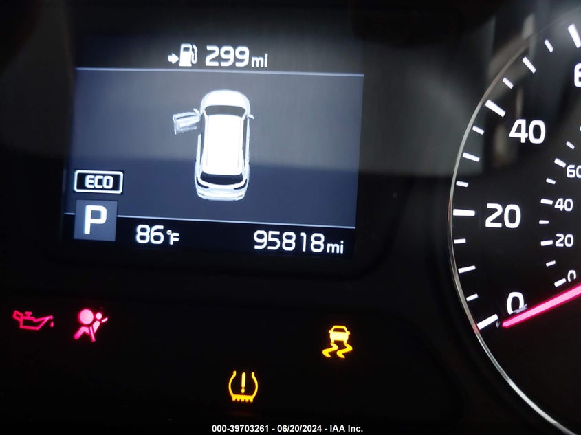 2019 Kia Sorento 2.4L L VIN: 5XYPG4A39KG528529 Lot: 39703261