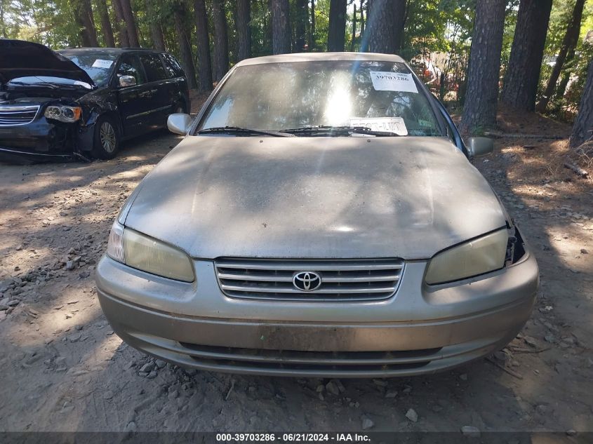 1999 Toyota Camry Le/Xle VIN: JT2BF22K0X0168600 Lot: 39703286