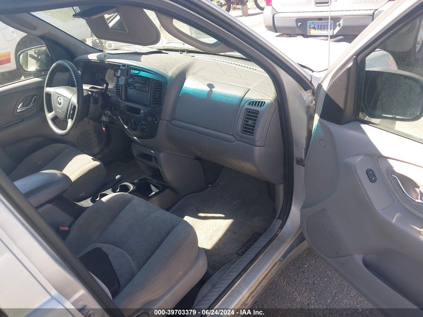 2002 Mazda Tribute Es V6/Lx V6 VIN: 4F2YU08152KM01698 Lot: 39703379