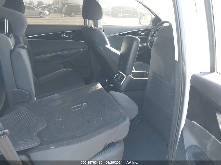 2018 Kia Sorento 2.4L Lx VIN: 5XYPG4A31JG343471 Lot: 39703450
