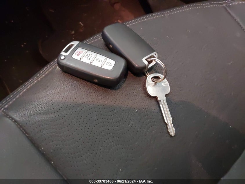 2012 Hyundai Elantra Limited VIN: 5NPDH4AE0CH119881 Lot: 39703466