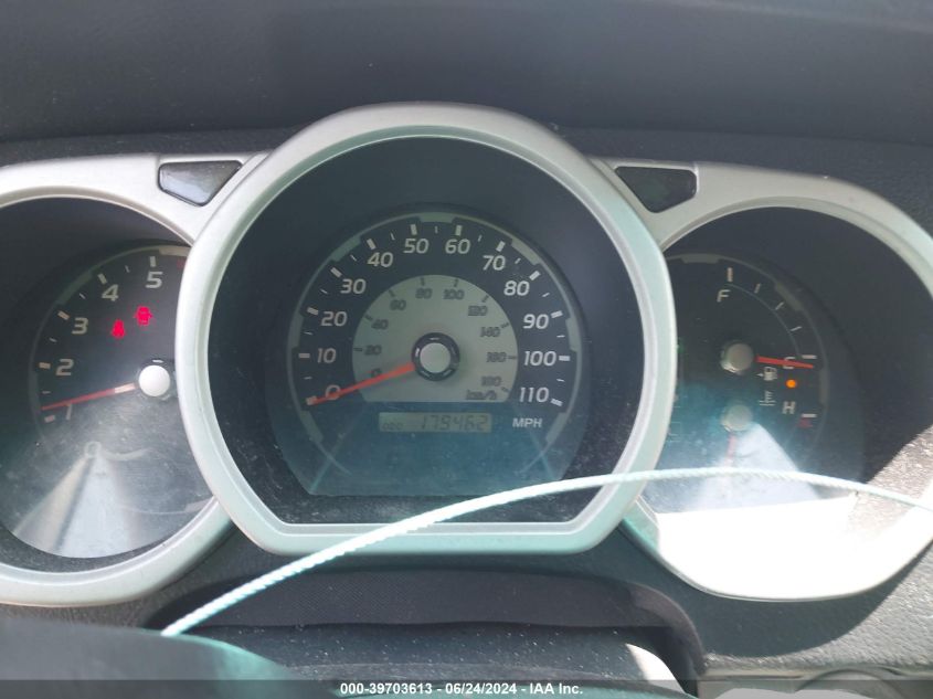 2005 Toyota 4Runner Sr5 V6 VIN: JTEZU14R150045753 Lot: 39703613