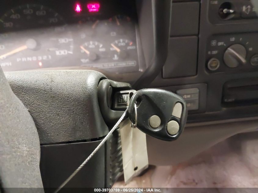 1997 GMC Suburban 1500 Sl VIN: 3GKFK16R1VG520330 Lot: 39703759