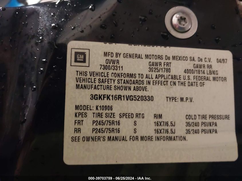 1997 GMC Suburban 1500 Sl VIN: 3GKFK16R1VG520330 Lot: 39703759