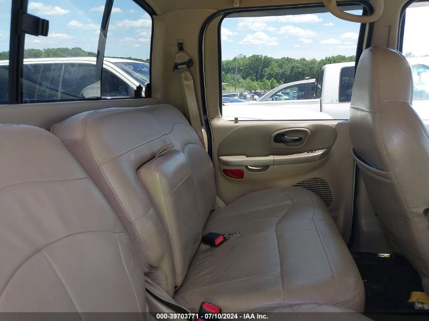 2001 Ford F-150 Harley-Davidson Edition/King Ranch Edition/Lariat/Xlt VIN: 1FTRW07L81KE35022 Lot: 39703771