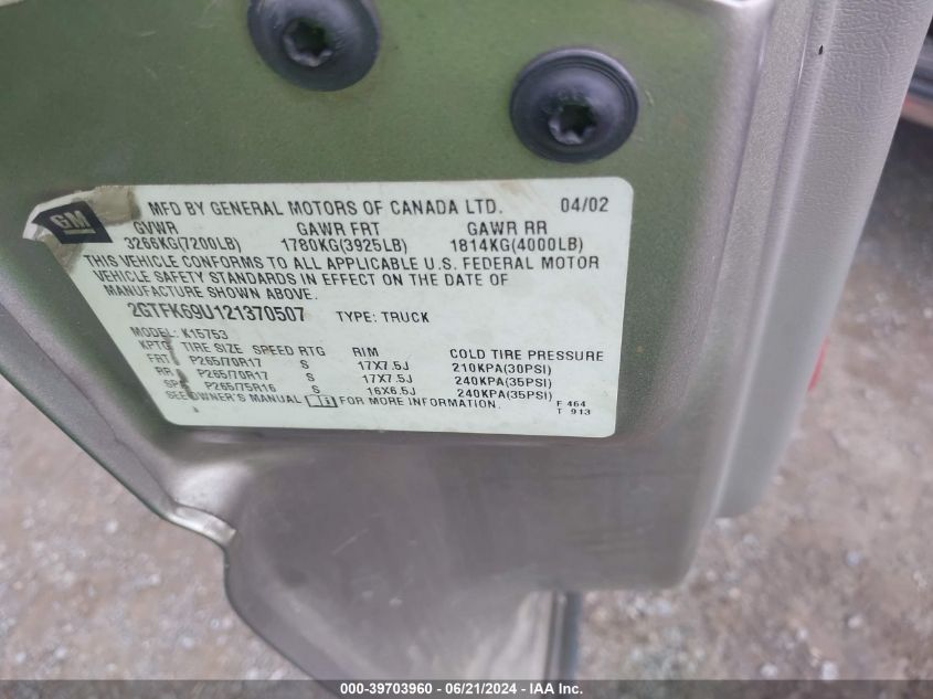 2002 GMC Sierra 1500 Denali VIN: 2GTFK69U121370507 Lot: 39703960