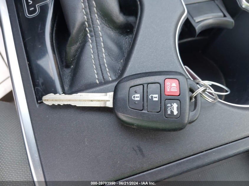 2015 Toyota Camry Le VIN: 4T1BF1FK2FU909599 Lot: 39703990