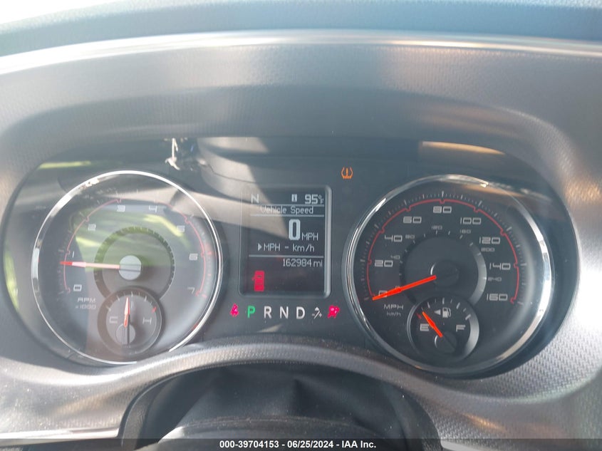 2011 Dodge Charger R/T VIN: 2B3CM5CT4BH521825 Lot: 39704153