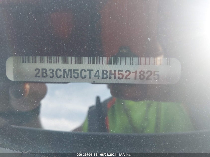 2011 Dodge Charger R/T VIN: 2B3CM5CT4BH521825 Lot: 39704153