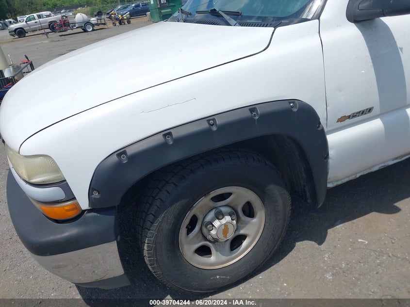 2001 Chevrolet Silverado 1500 VIN: 1GCEC14W21Z100907 Lot: 39704244