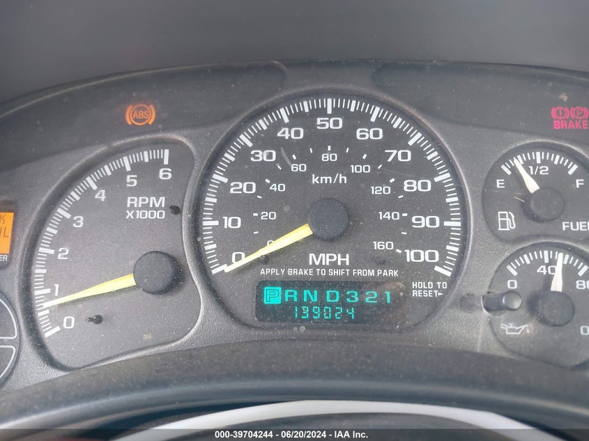 2001 Chevrolet Silverado 1500 VIN: 1GCEC14W21Z100907 Lot: 39704244