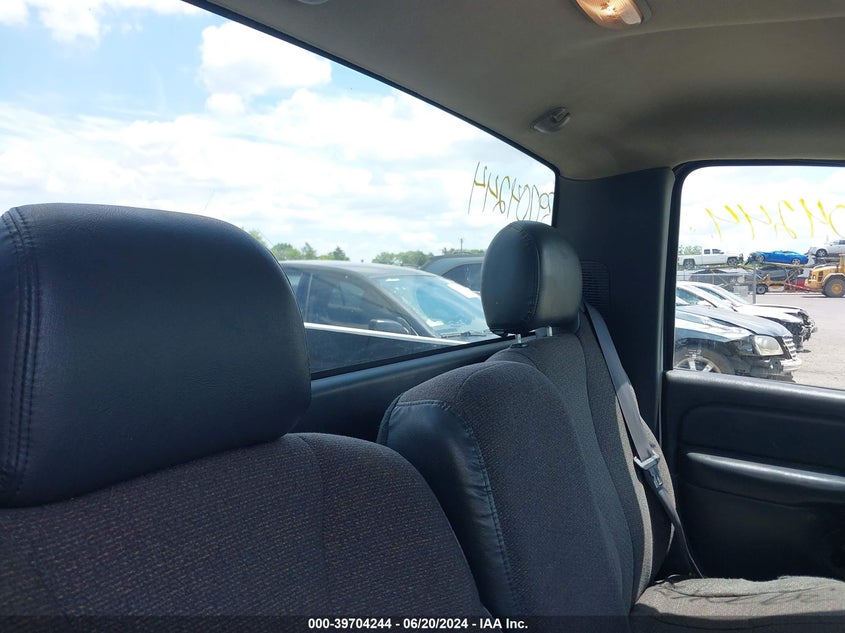 2001 Chevrolet Silverado 1500 VIN: 1GCEC14W21Z100907 Lot: 39704244