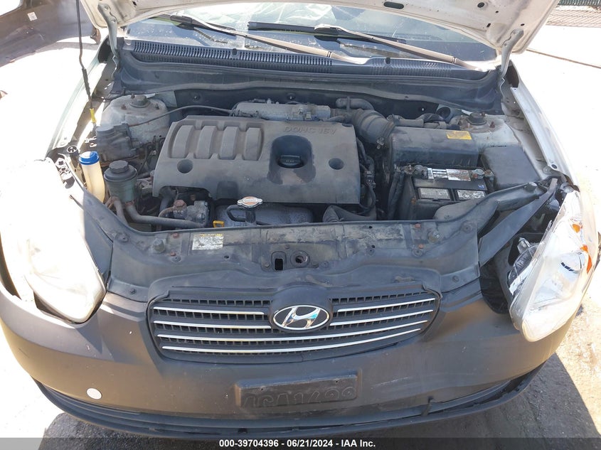 2010 Hyundai Accent Gls VIN: KMHCN4AC8AU488148 Lot: 39704396