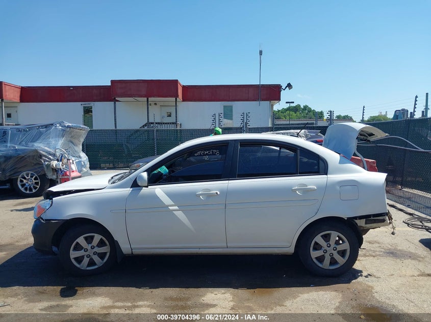2010 Hyundai Accent Gls VIN: KMHCN4AC8AU488148 Lot: 39704396