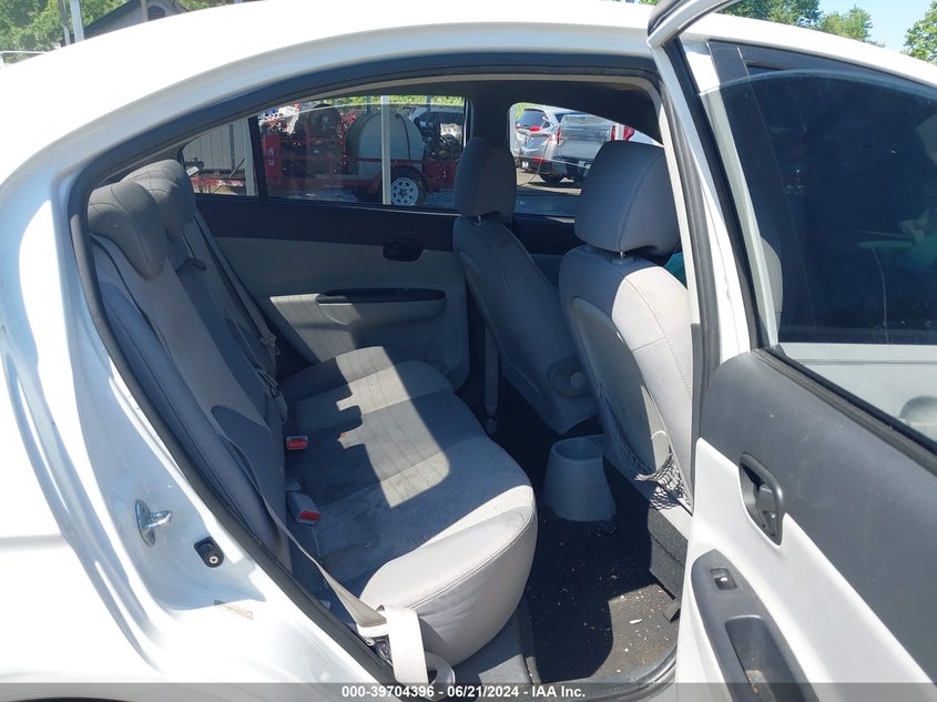 2010 Hyundai Accent Gls VIN: KMHCN4AC8AU488148 Lot: 39704396