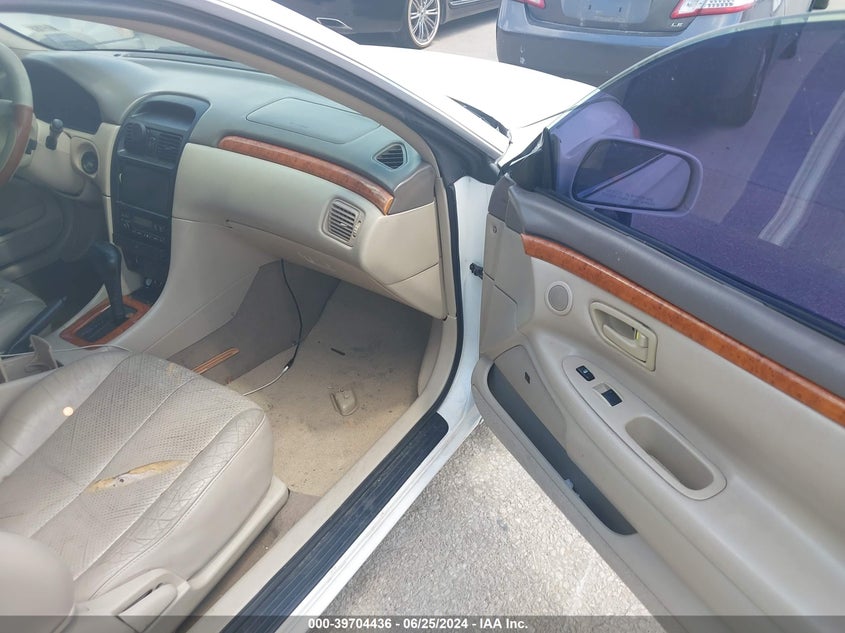 2002 Toyota Camry Solara Sle V6 VIN: 2T1CF22PX2C596762 Lot: 39704436