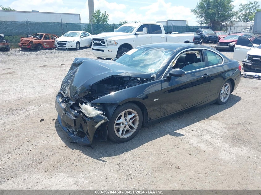 2008 BMW 328I VIN: WBAWV13528P120021 Lot: 39704450