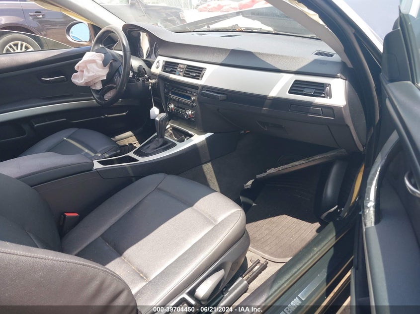 2008 BMW 328I VIN: WBAWV13528P120021 Lot: 39704450