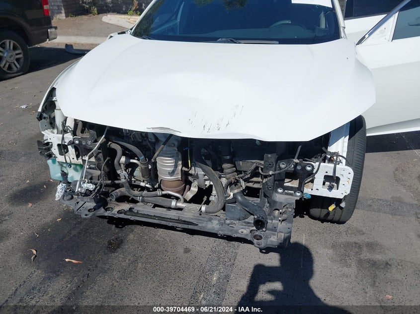 2018 HONDA CIVIC LX - SHHFK7H22JU403112