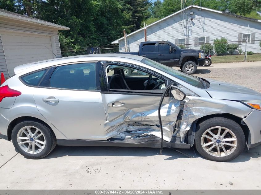 2015 Ford Focus Se VIN: 1FADP3K27FL328588 Lot: 39704472