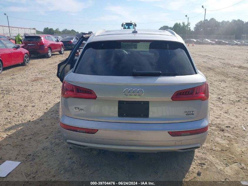 2018 Audi Q5 2.0T Premium/2.0T Tech Premium VIN: WA1ANAFY4J2004688 Lot: 39704476