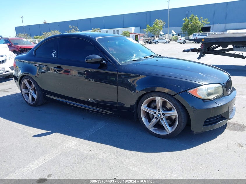 2008 BMW 135I VIN: WBAUC735X8VF24327 Lot: 39704493