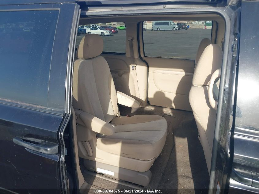 2011 Kia Sedona Lx VIN: KNDMG4C72B6388703 Lot: 39704575