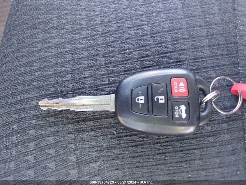 2015 Toyota Camry Se VIN: 4T1BF1FKXFU884855 Lot: 39704729