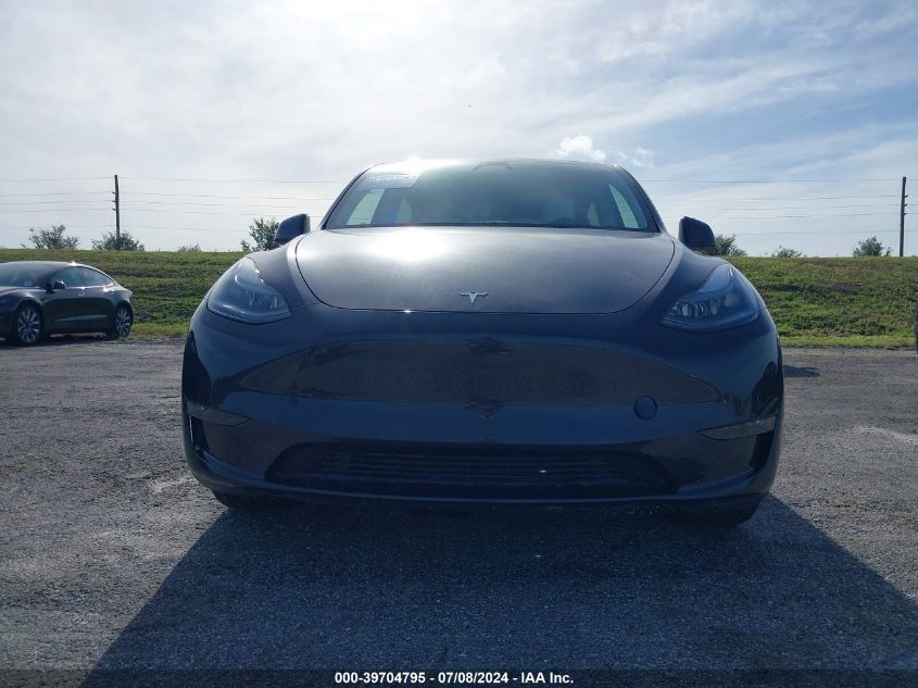 2024 Tesla Model Y Long Range Dual Motor All-Wheel Drive VIN: 7SAYGDEE6RA239531 Lot: 39704795