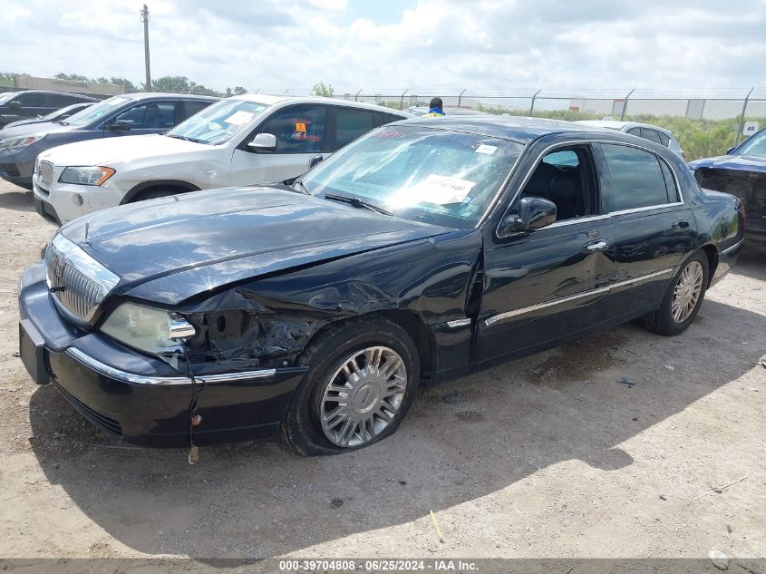 2007 Lincoln Town Car Signature Limited VIN: 1LNHM82V27Y619866 Lot: 39704808