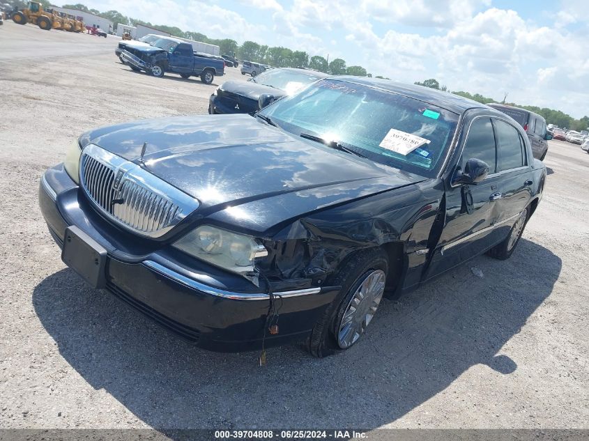 2007 Lincoln Town Car Signature Limited VIN: 1LNHM82V27Y619866 Lot: 39704808