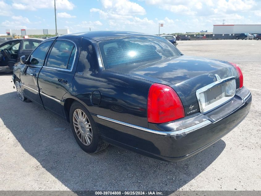 2007 Lincoln Town Car Signature Limited VIN: 1LNHM82V27Y619866 Lot: 39704808