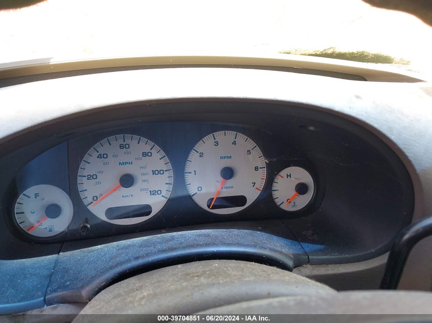 2001 Chrysler Town & Country Lx VIN: 2C8GP44371R385794 Lot: 39704851