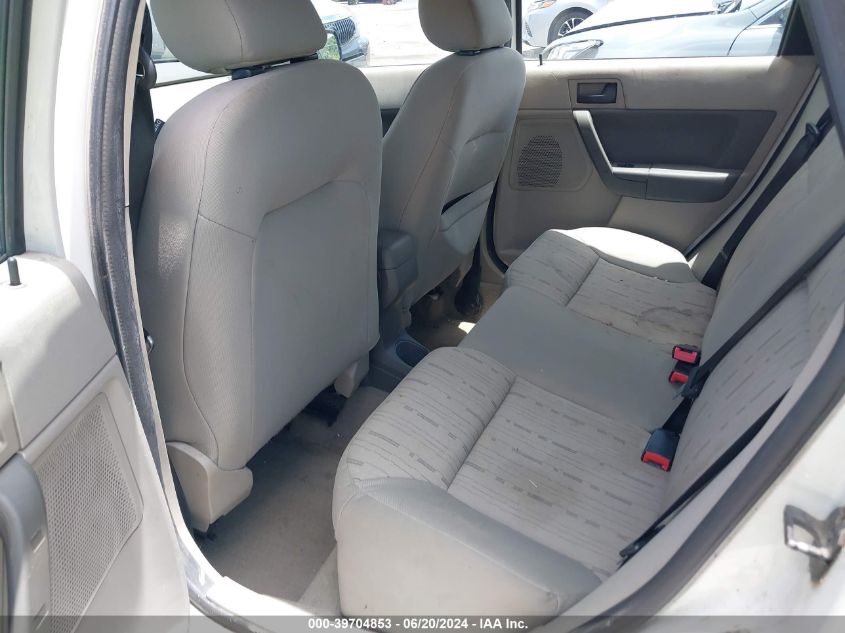 2010 Ford Focus Se VIN: 1FAHP3FN2AW138307 Lot: 39704853