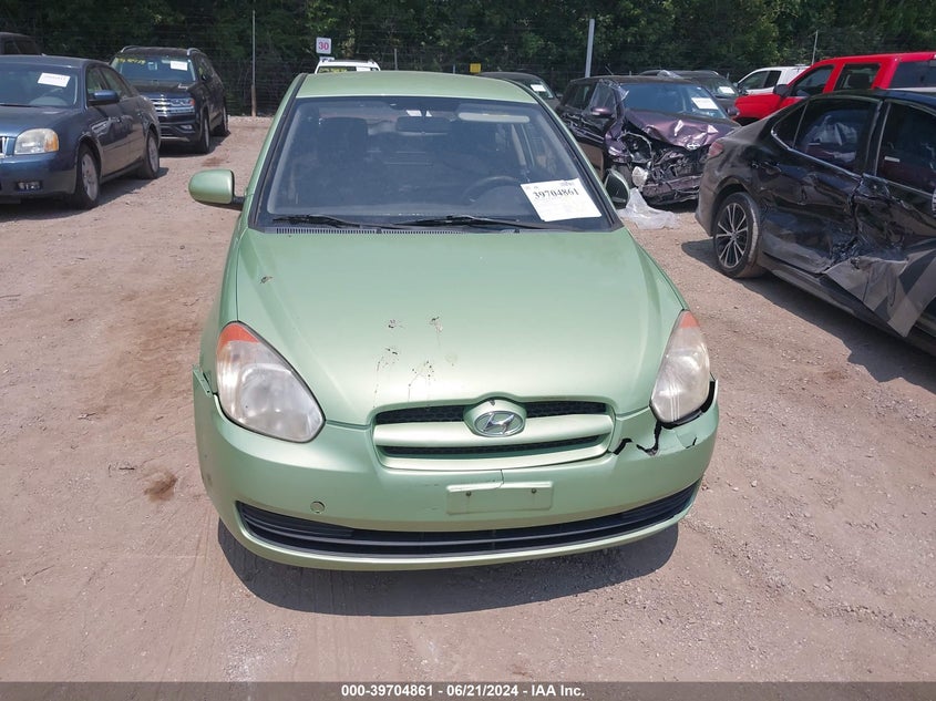 2010 Hyundai Accent Gs VIN: KMHCM3AC5AU163955 Lot: 39704861