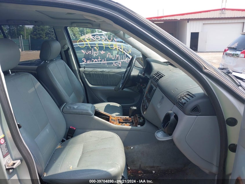 2002 Mercedes-Benz Ml 320 VIN: 4JGAB54E92A318936 Lot: 39704890