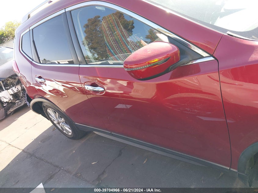 2019 Nissan Rogue Sv VIN: 5N1AT2MT6KC707645 Lot: 39704966