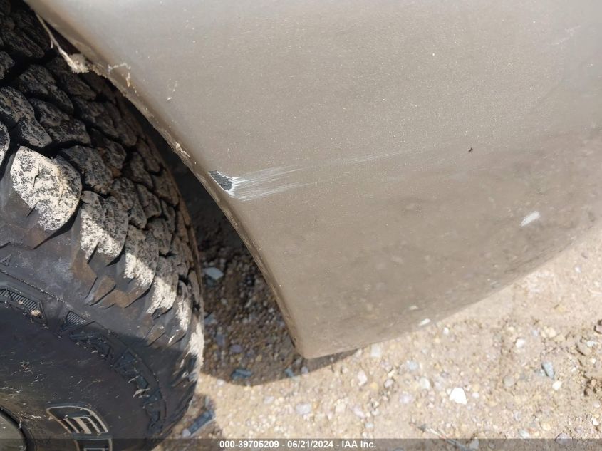 2004 Chevrolet Express VIN: 1GBFH15T241202838 Lot: 39705209