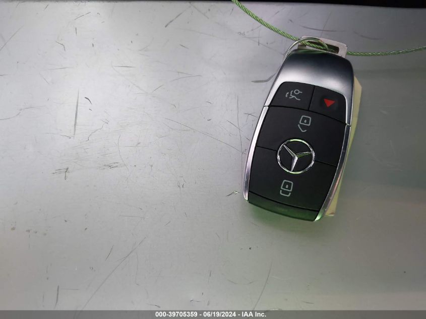 2022 Mercedes-Benz Glb 250 VIN: W1N4M4GB2NW260451 Lot: 39705359