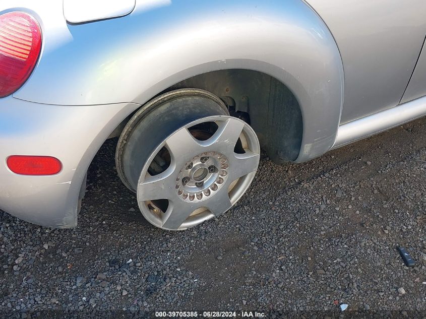 2000 Volkswagen New Beetle Gls VIN: 3VWCD21C3YM451824 Lot: 39705385