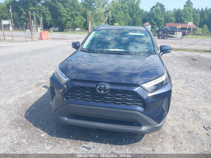 2022 Toyota Rav4 Xle/Xle Premium VIN: 2T3W1RFV3NW211629 Lot: 39705413