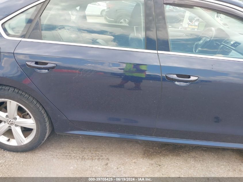 2015 Volkswagen Passat 1.8T Limited Edition VIN: 1VWAT7A36FC076856 Lot: 39705425