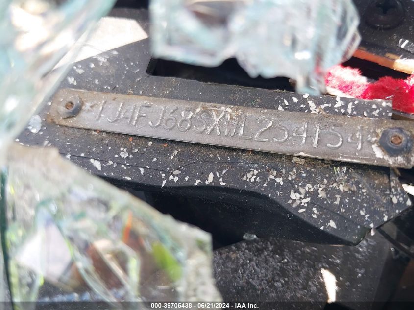 1998 Jeep Cherokee Classic/Sport VIN: 1J4FJ68SXWL254154 Lot: 39705438