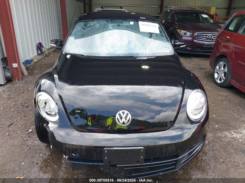 2012 Volkswagen Beetle 2.5L VIN: 3VWJP7AT4CM655889 Lot: 39705516